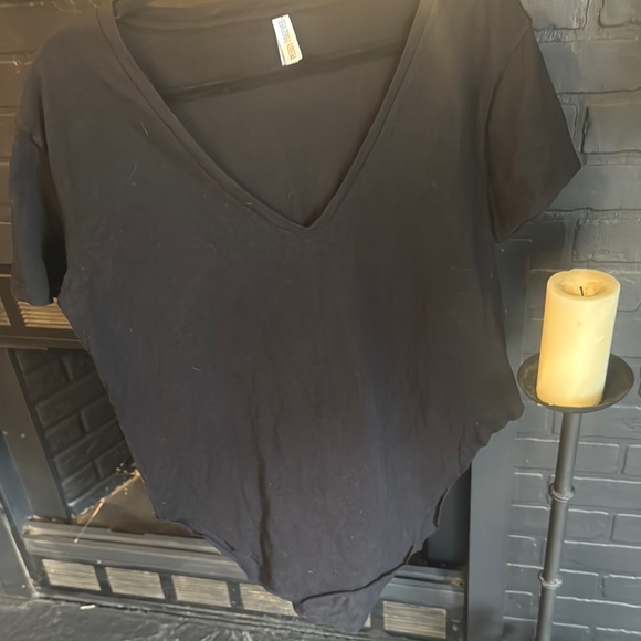 Black basic tee - Picture 3 of 3